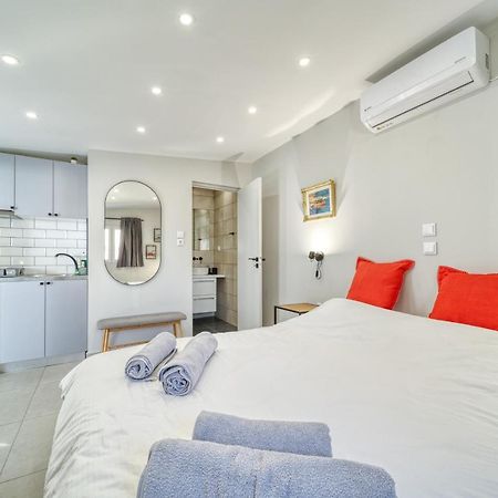 Chic Rooftop Studio W/ Terrace - Near Acropolis 아테네 외부 사진
