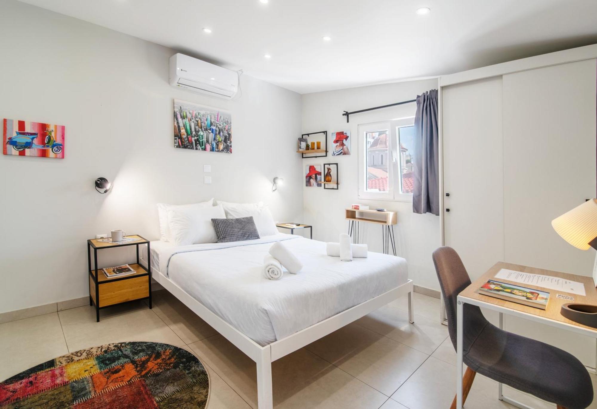Chic Rooftop Studio W/ Terrace - Near Acropolis 아테네 외부 사진